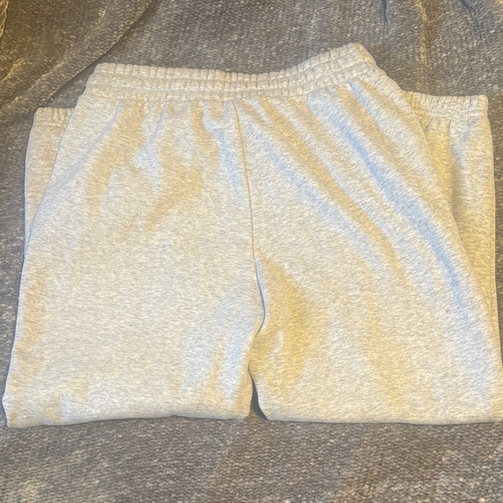 Fabletics || Go-To Fleece Joggers (M) - Picture 6 of 8